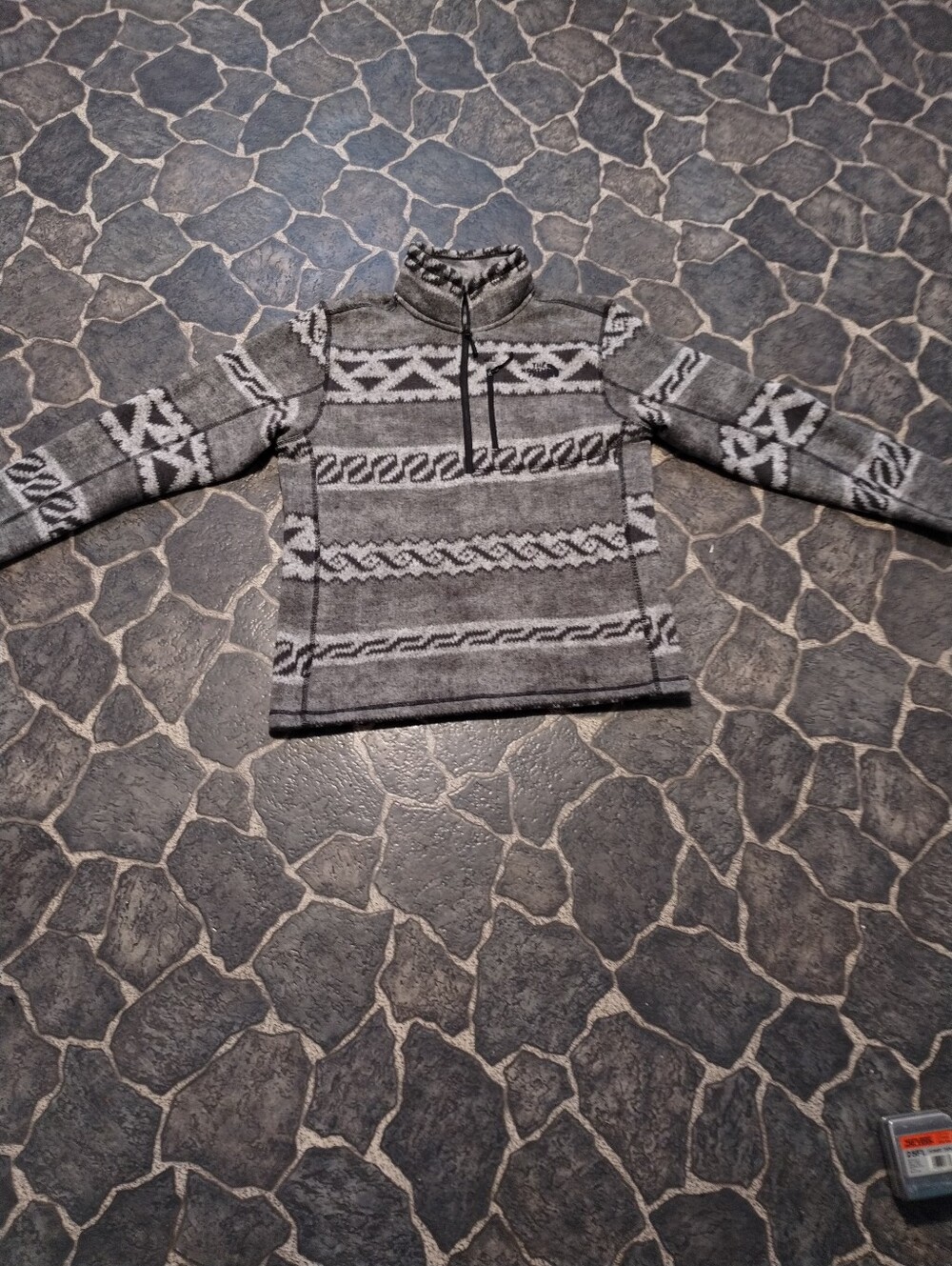 The North Face mens quarter zip Aztec fleece pullover